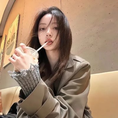 湖畔春晓